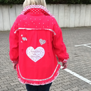 Kundenfoto Karnevalsjacke rot_weiß Rückseite